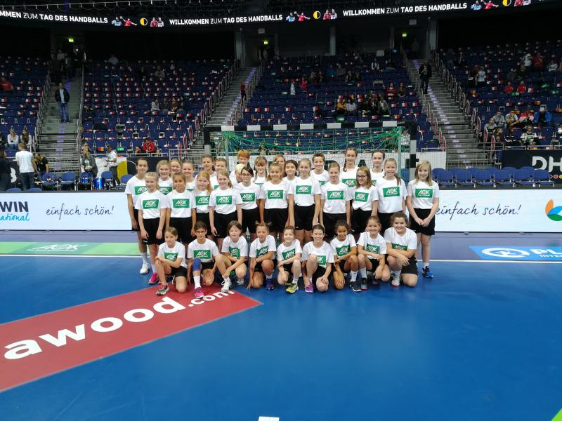 Tag des Handballs - Einlaufkids dav